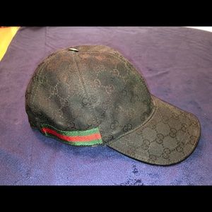 Gucci imprinted hat